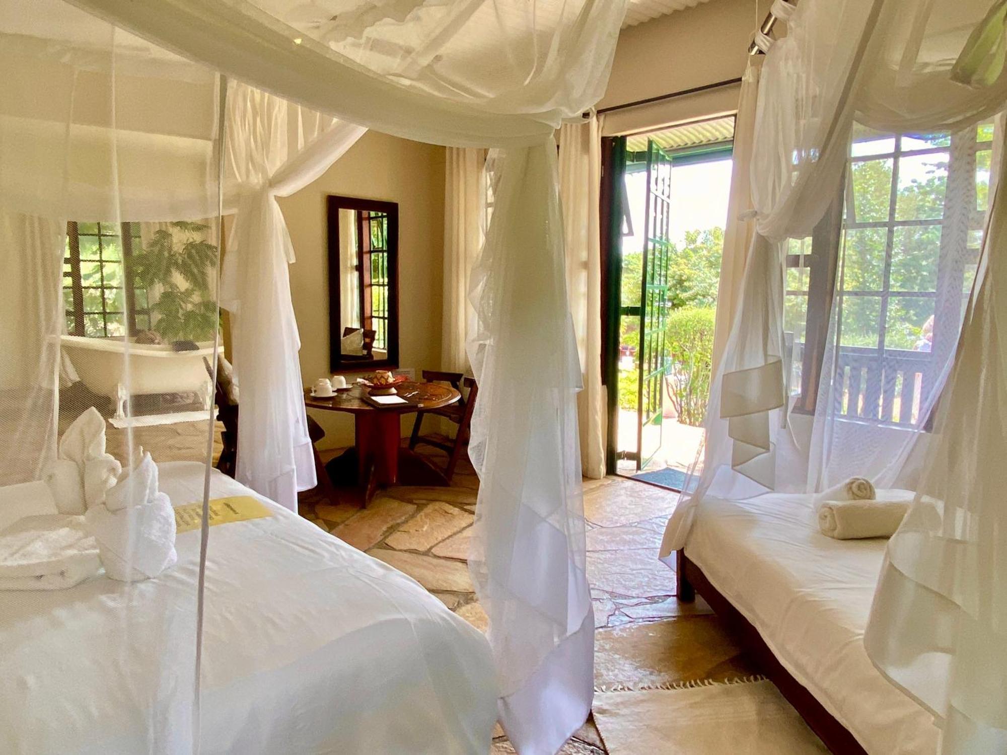 Tambuti Lodge ルンドゥ エクステリア 写真