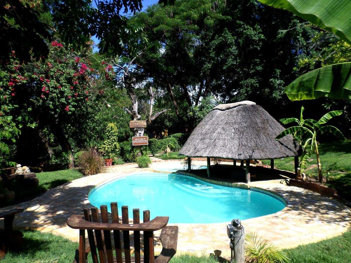 Tambuti Lodge ルンドゥ エクステリア 写真