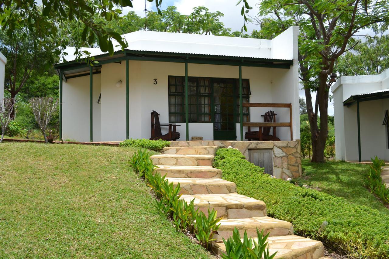 Tambuti Lodge ルンドゥ エクステリア 写真