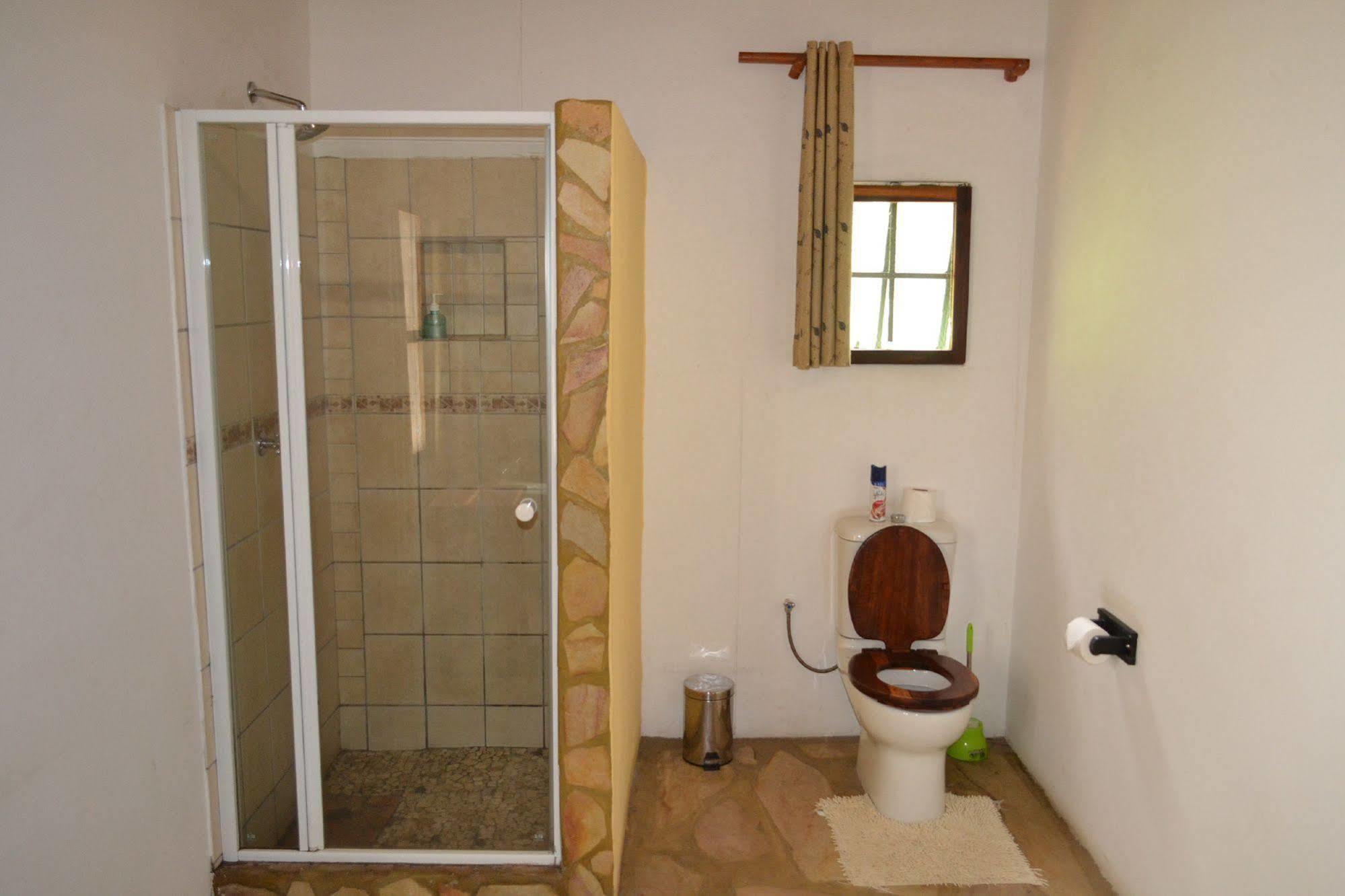 Tambuti Lodge ルンドゥ エクステリア 写真